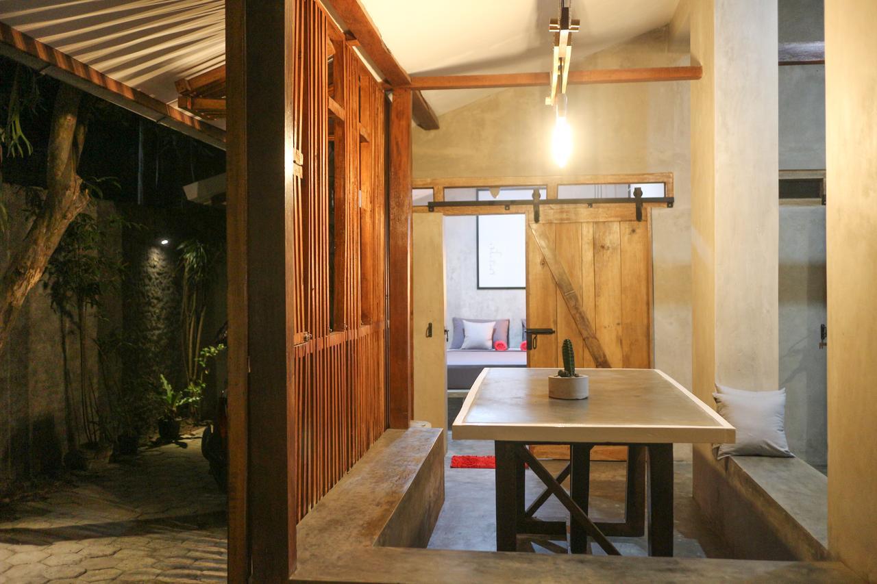 Trava House Hostel Yogyakarta Exterior photo